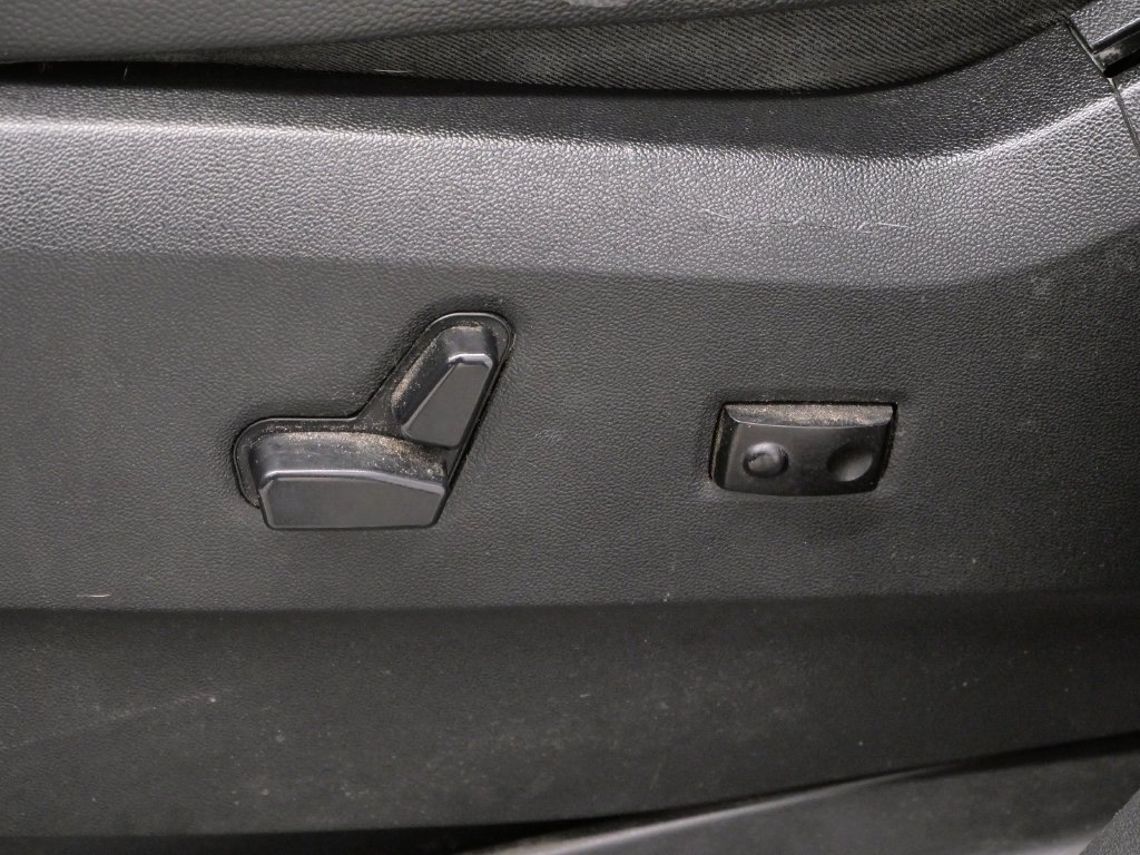 Thumbnail: 2019 Dodge Grand Caravan - 18