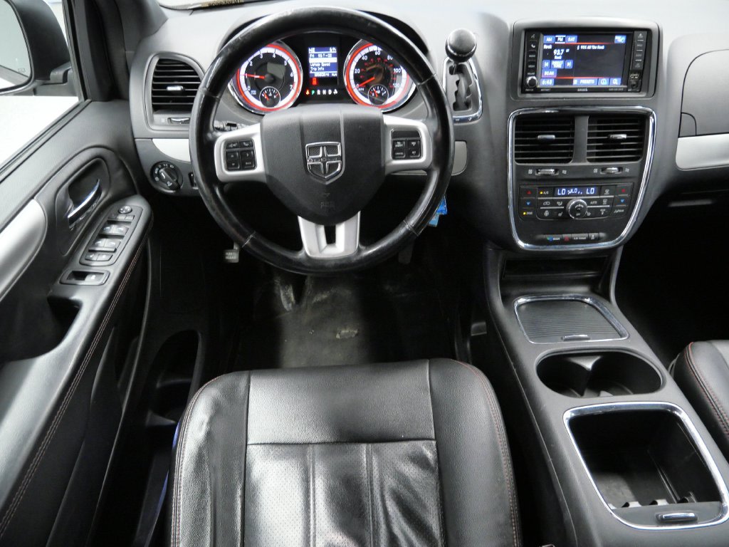 Thumbnail: 2019 Dodge Grand Caravan - 2
