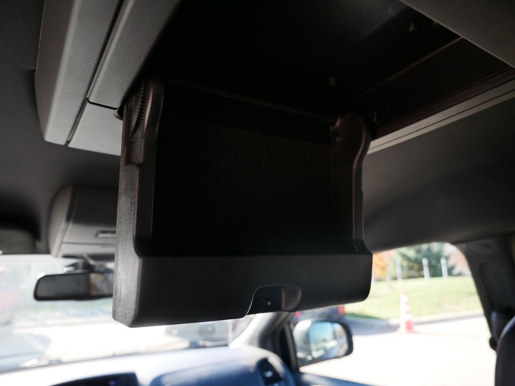 Thumbnail: 2019 Dodge Grand Caravan - 23