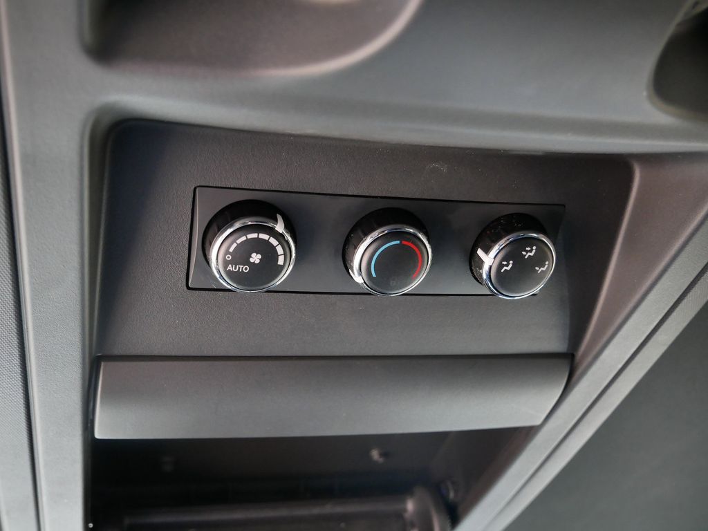 Thumbnail: 2019 Dodge Grand Caravan - 24