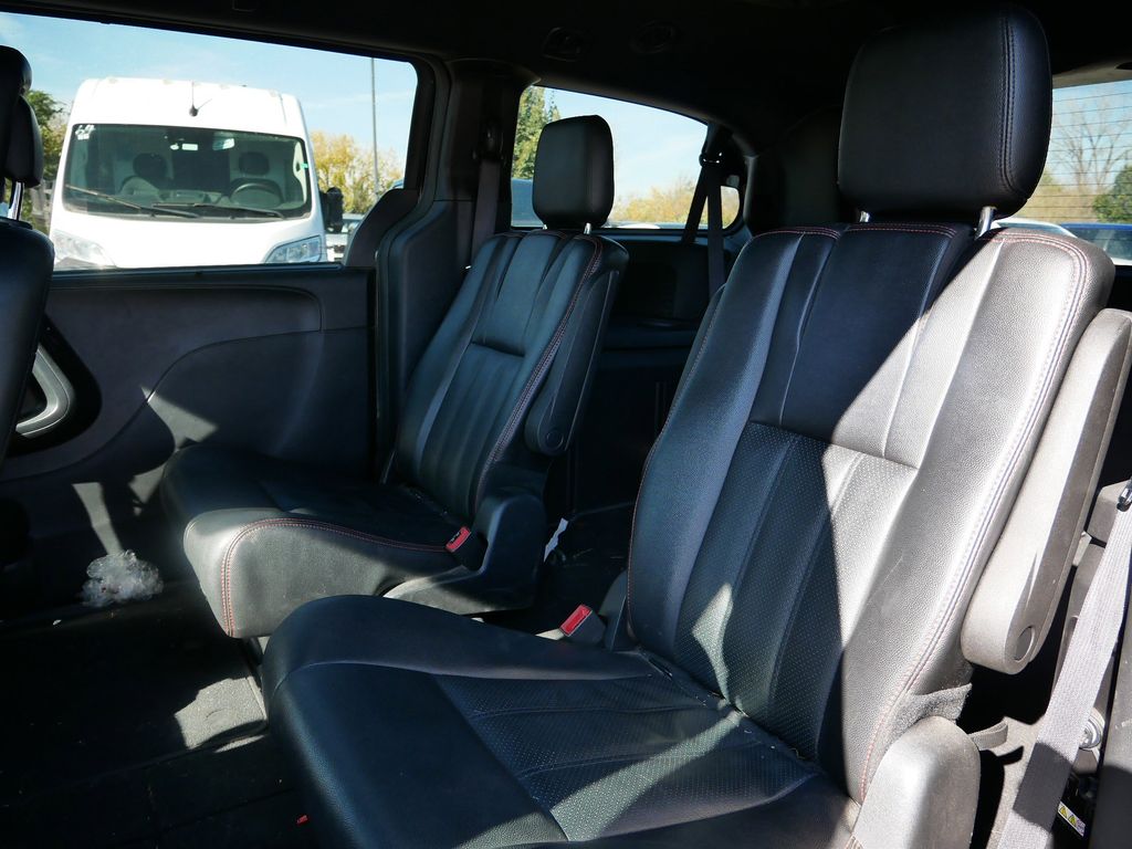 Thumbnail: 2019 Dodge Grand Caravan - 10