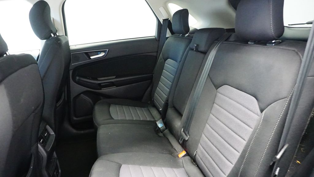 Thumbnail: 2018 Ford Edge - 26