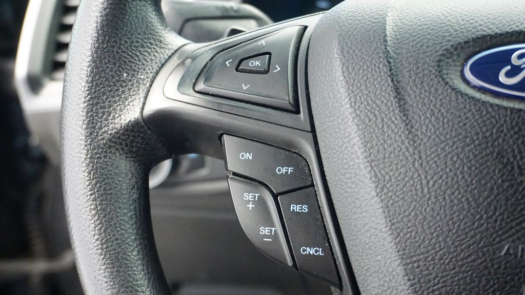 Thumbnail: 2018 Ford Edge - 33