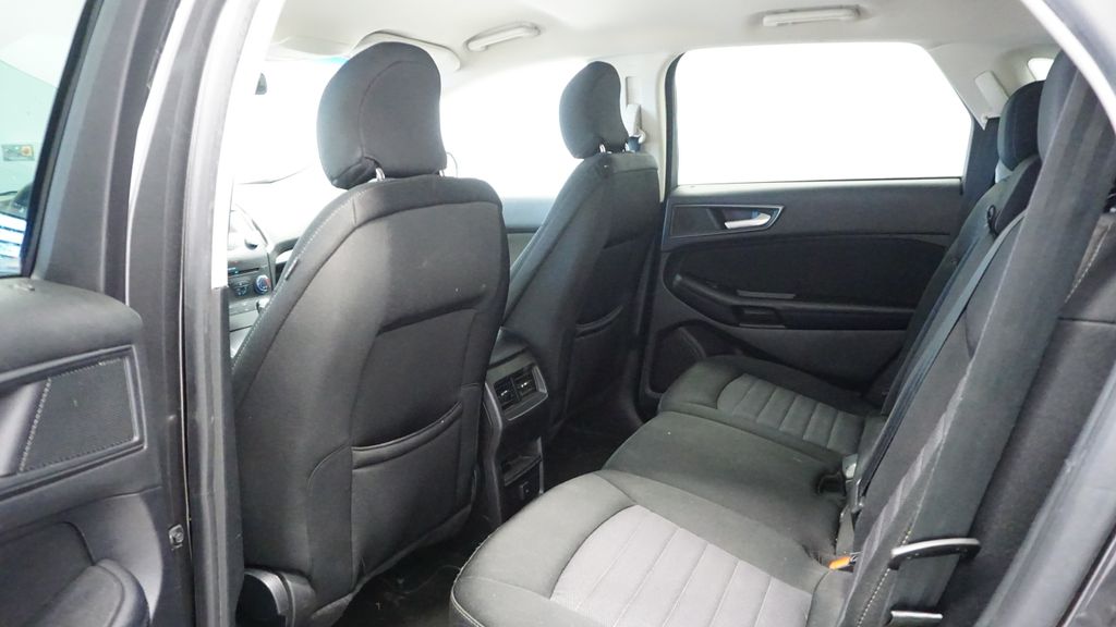 Thumbnail: 2018 Ford Edge - 11