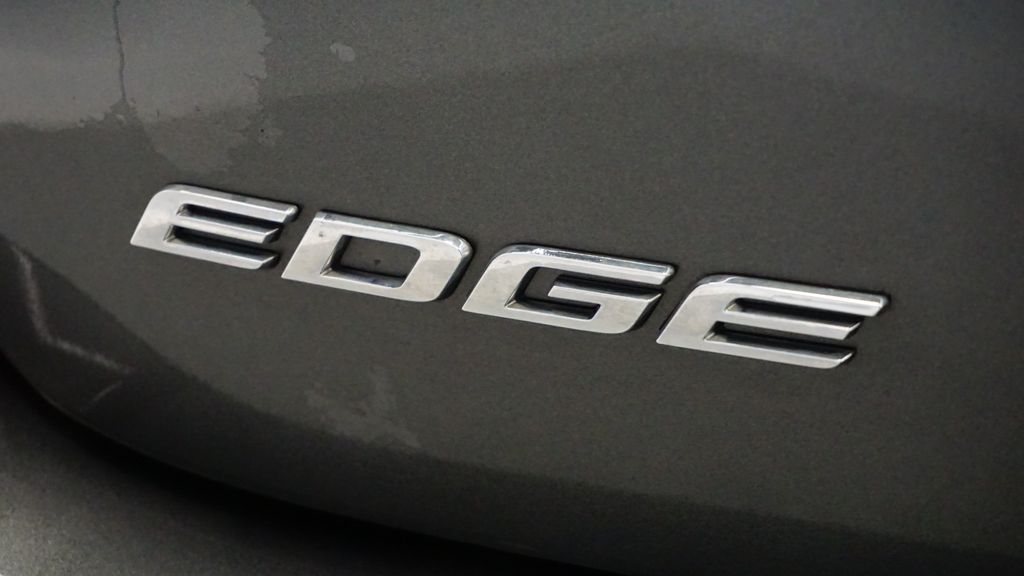 Thumbnail: 2018 Ford Edge - 24