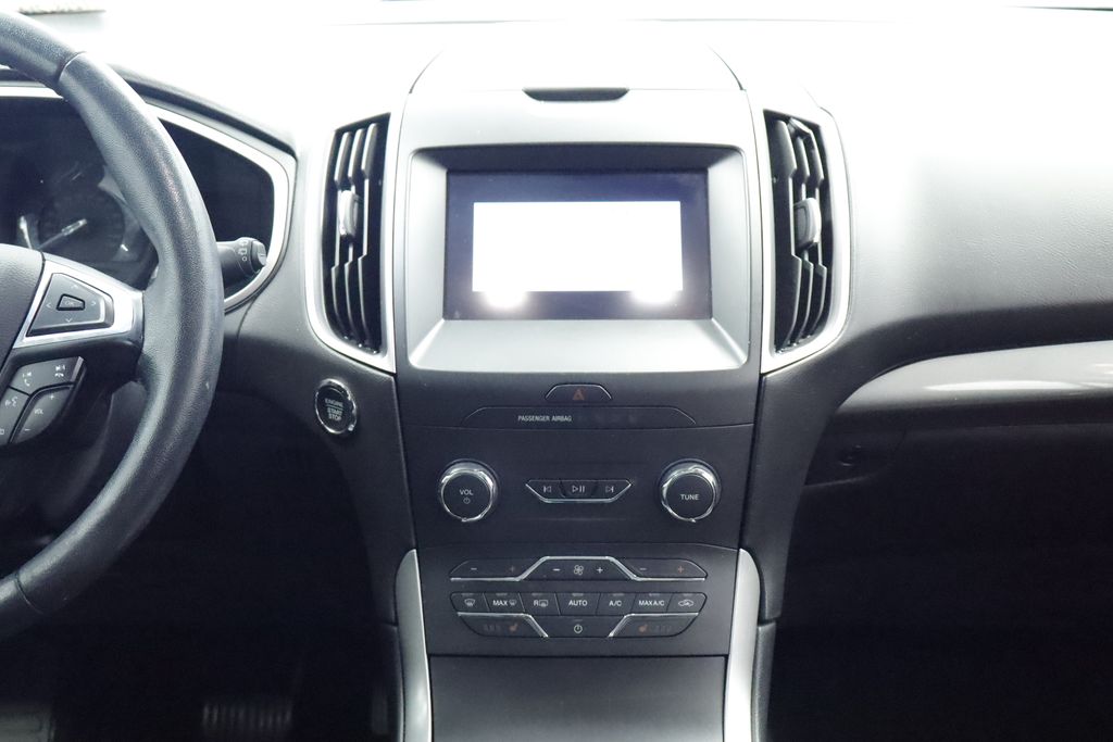 Thumbnail: 2019 Ford Edge - 15