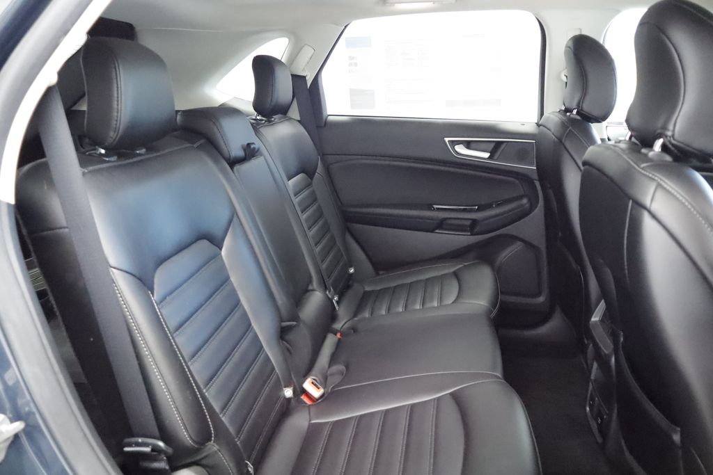 Thumbnail: 2019 Ford Edge - 21