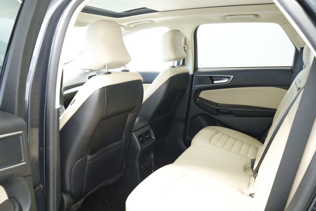 Thumbnail: 2023 Ford Edge - 11