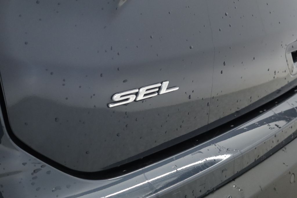 Thumbnail: 2023 Ford Edge - 7