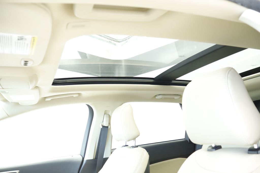 Thumbnail: 2023 Ford Edge - 29