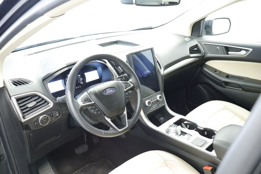 Thumbnail: 2023 Ford Edge - 12