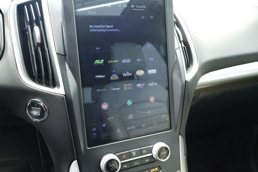 Thumbnail: 2023 Ford Edge - 27