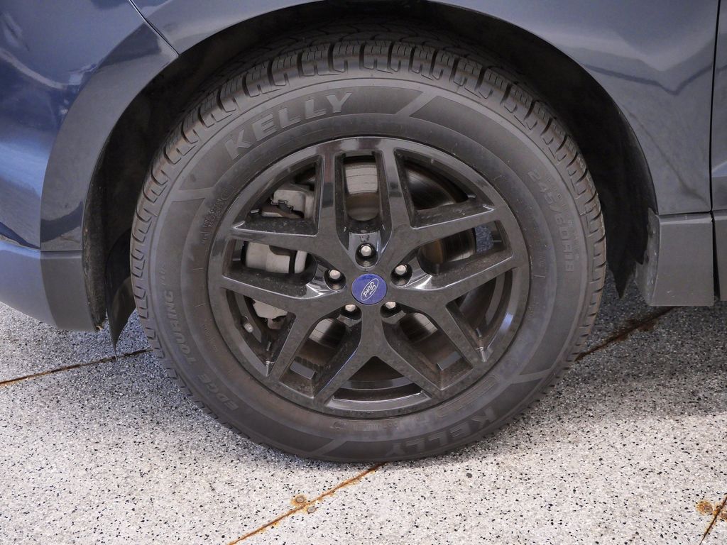 Thumbnail: 2023 Ford Edge - 8