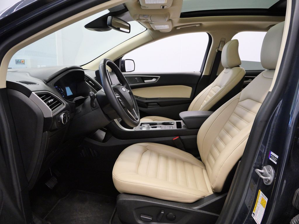 Thumbnail: 2023 Ford Edge - 10