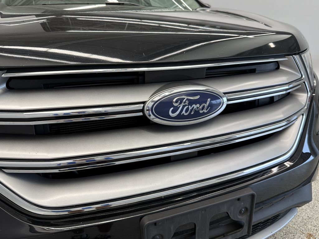Thumbnail: 2017 Ford Edge - 22
