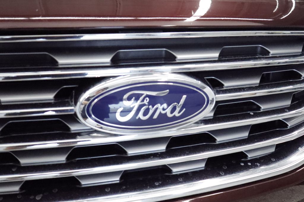 Thumbnail: 2020 Ford Edge - 6