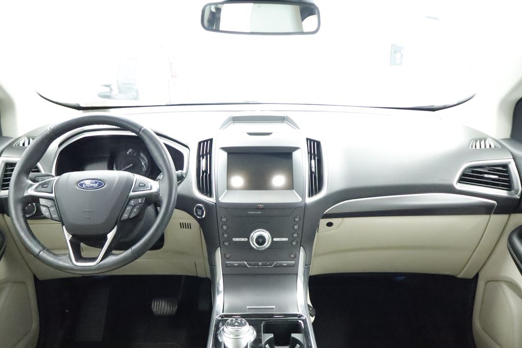 Thumbnail: 2020 Ford Edge - 2