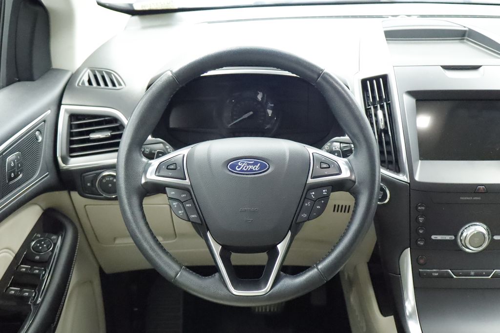 Thumbnail: 2020 Ford Edge - 8