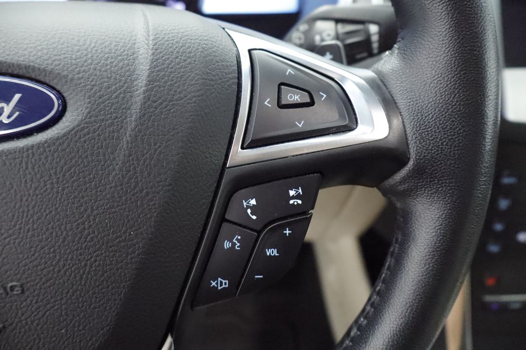 Thumbnail: 2020 Ford Edge - 27
