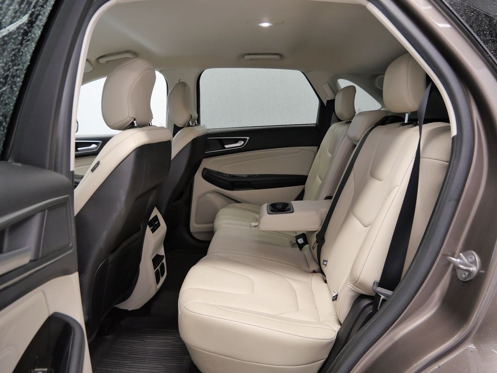 Thumbnail: 2019 Ford Edge - 9