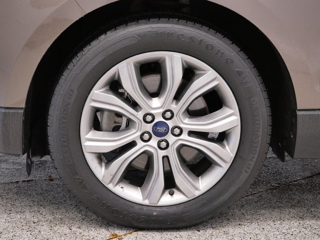 Thumbnail: 2019 Ford Edge - 6