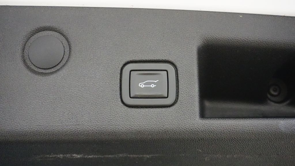 Thumbnail: 2019 Chevrolet Equinox - 24