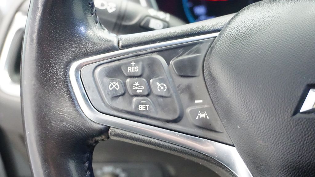 Thumbnail: 2019 Chevrolet Equinox - 30