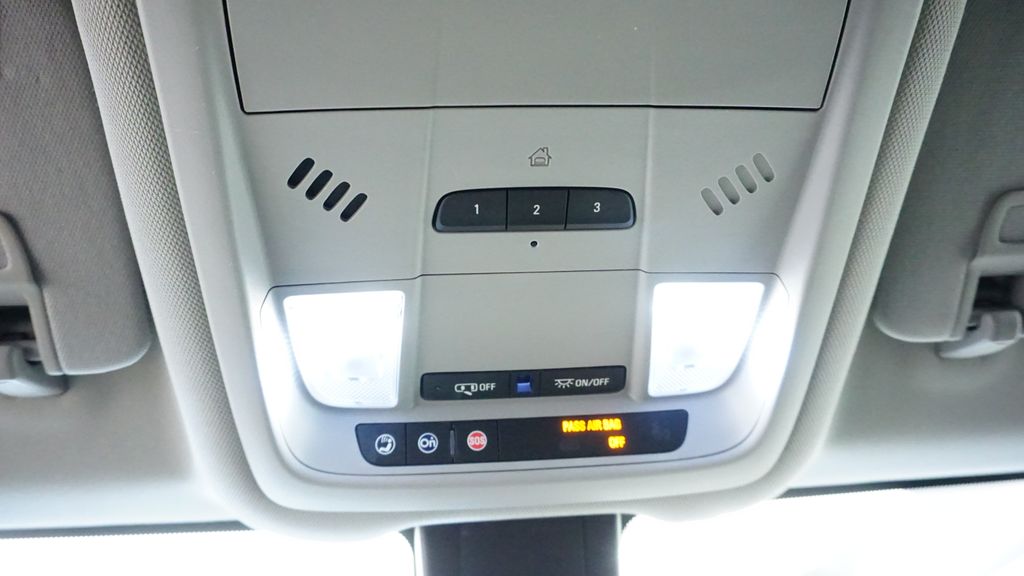 Thumbnail: 2019 Chevrolet Equinox - 32