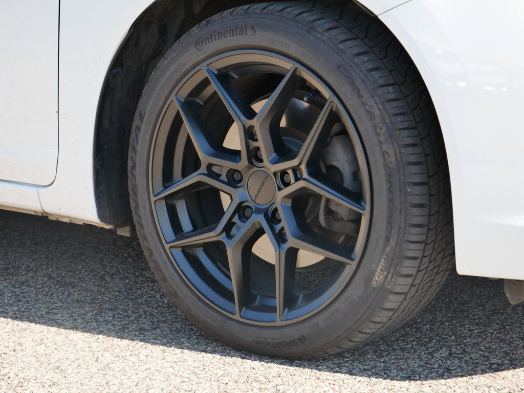 Thumbnail: 2013 Honda Civic - 8