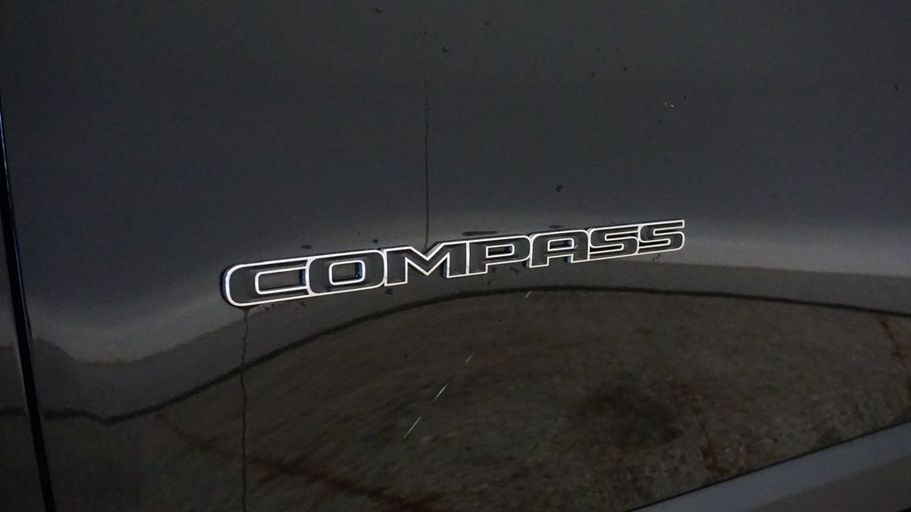 Thumbnail: 2023 Jeep Compass - 6