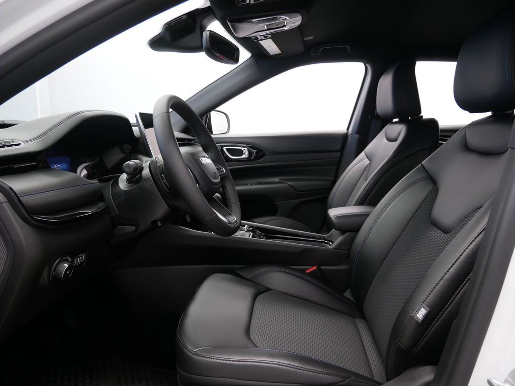 Thumbnail: 2026 Jeep Compass - 9