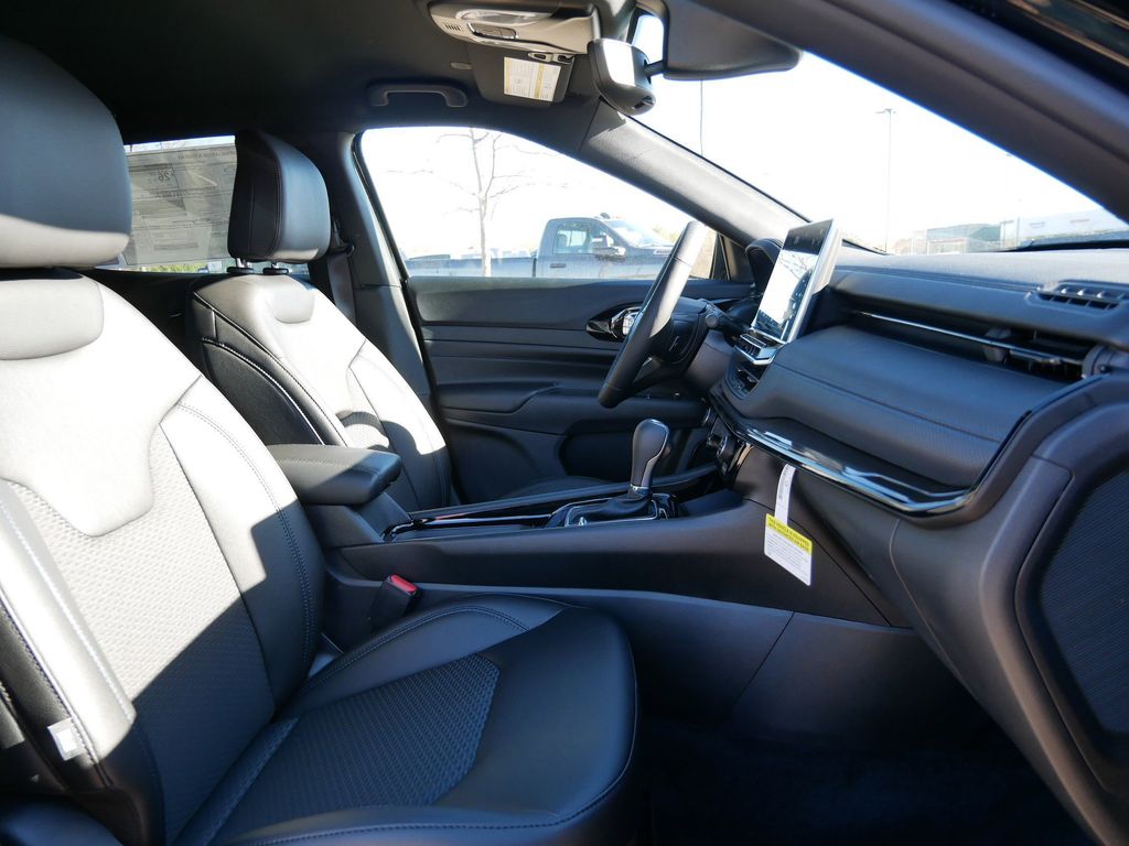 Thumbnail: 2026 Jeep Compass - 10