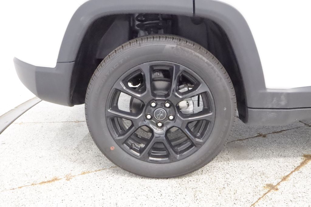 Thumbnail: 2026 Jeep Compass - 16