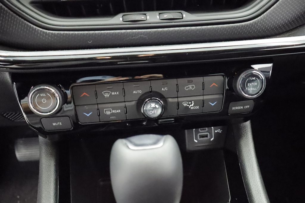 Thumbnail: 2026 Jeep Compass - 25