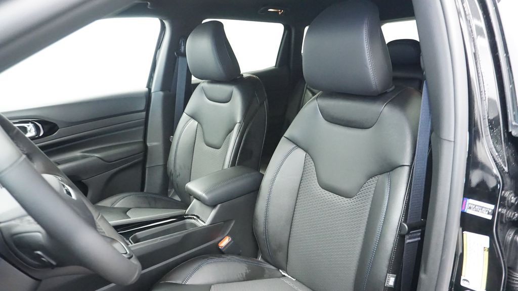 Thumbnail: 2026 Jeep Compass - 10