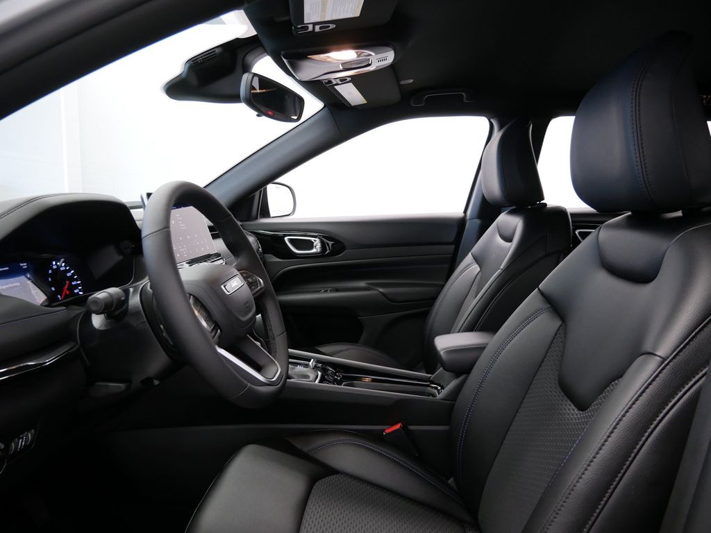 Thumbnail: 2026 Jeep Compass - 9