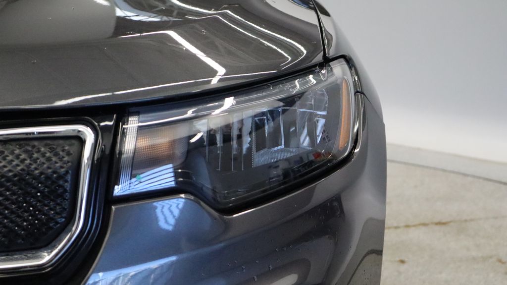 Thumbnail: 2022 Jeep Compass - 23