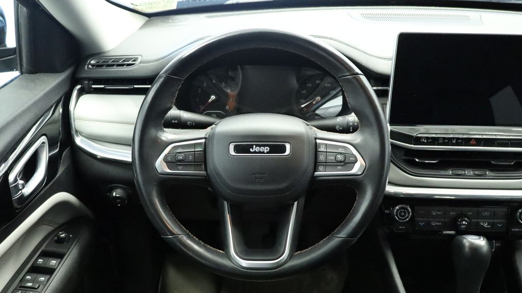 Thumbnail: 2022 Jeep Compass - 8