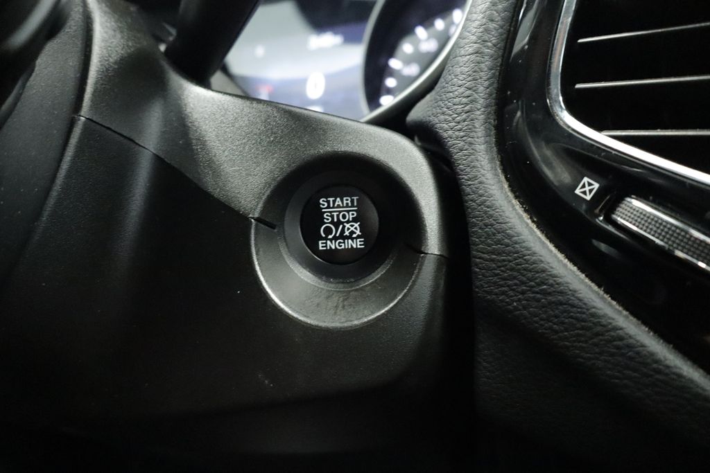 Thumbnail: 2019 Jeep Compass - 29