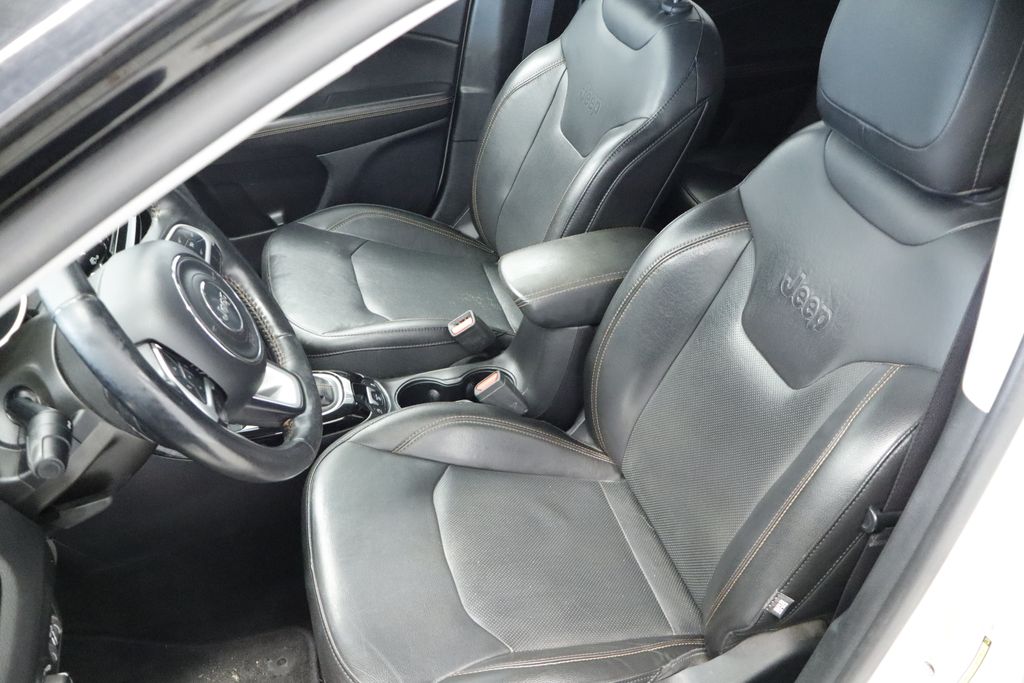 Thumbnail: 2019 Jeep Compass - 11