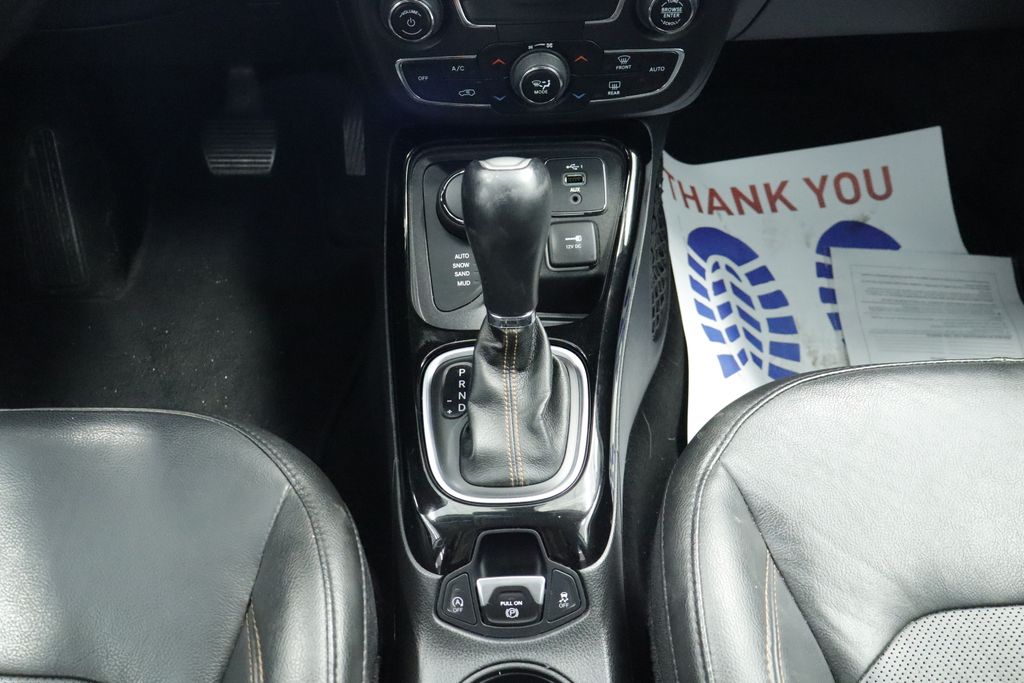 Thumbnail: 2019 Jeep Compass - 16
