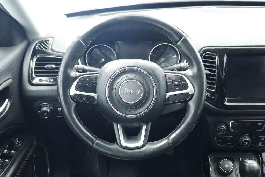 Thumbnail: 2019 Jeep Compass - 9