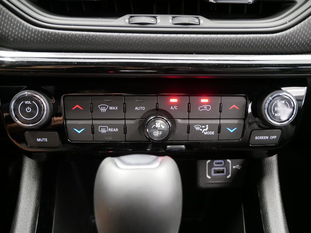Thumbnail: 2026 Jeep Compass - 26