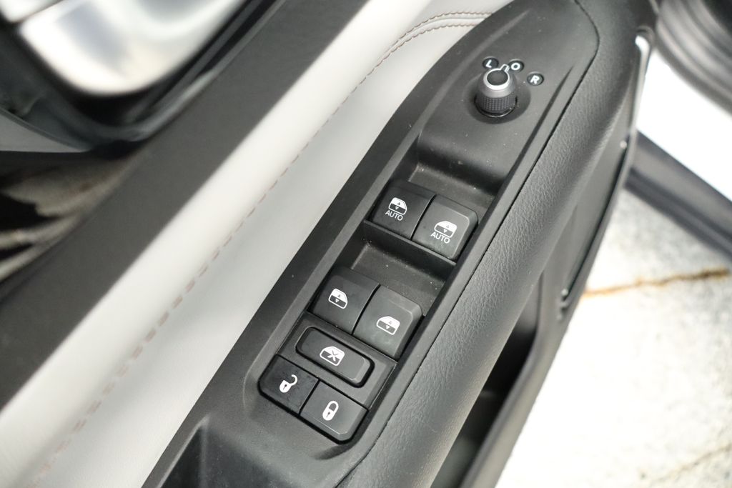 Thumbnail: 2024 Jeep Compass - 32