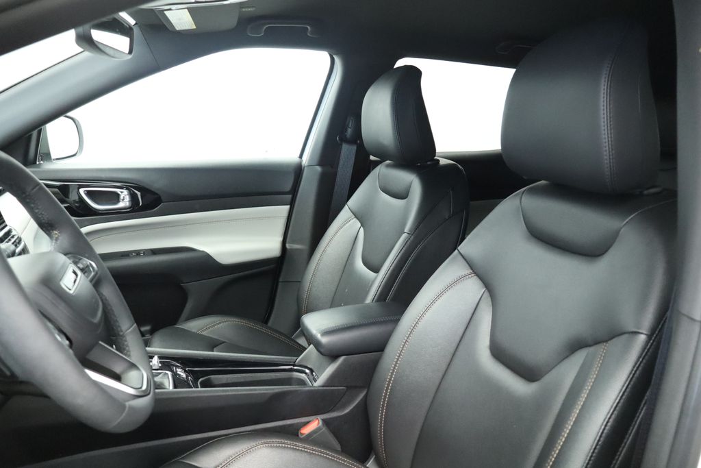 Thumbnail: 2024 Jeep Compass - 10