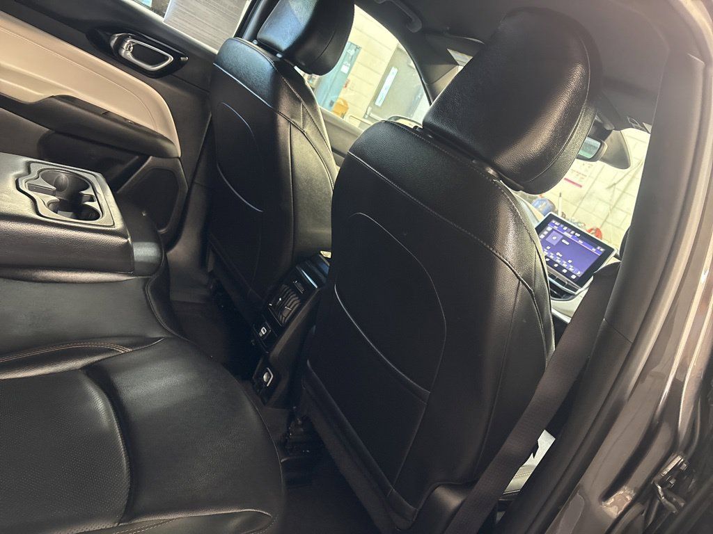 Thumbnail: 2023 Jeep Compass - 38