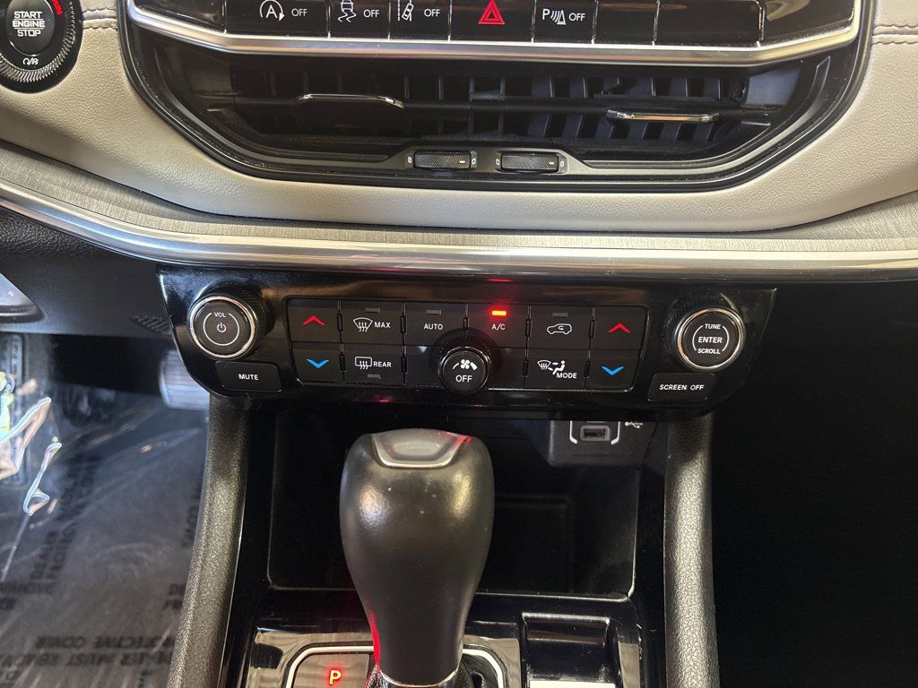 Thumbnail: 2023 Jeep Compass - 26