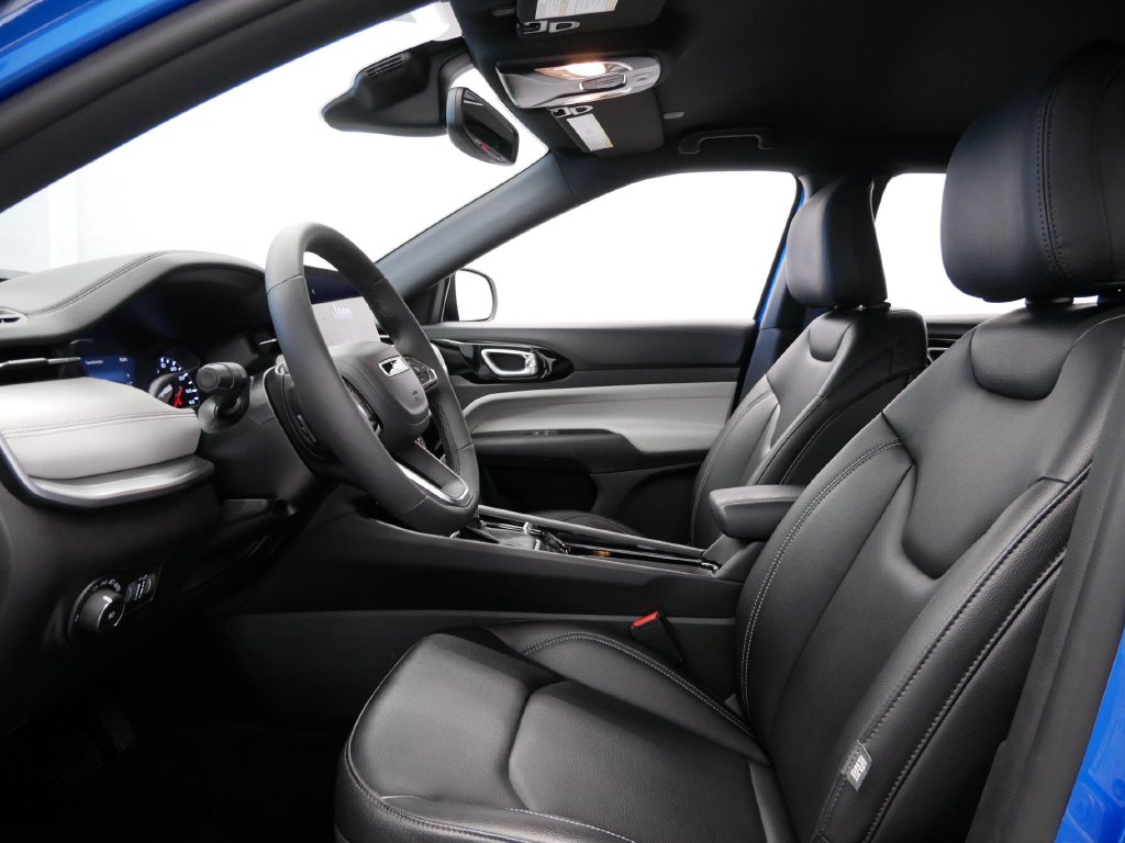 Thumbnail: 2026 Jeep Compass - 8