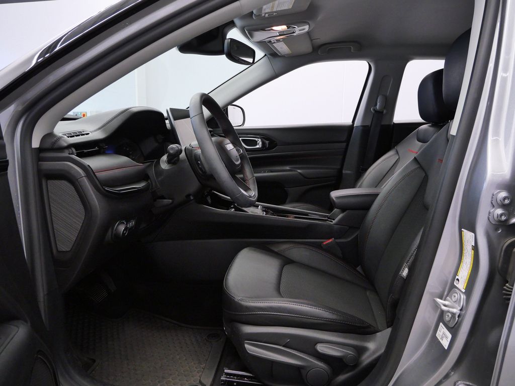 Thumbnail: 2022 Jeep Compass - 9