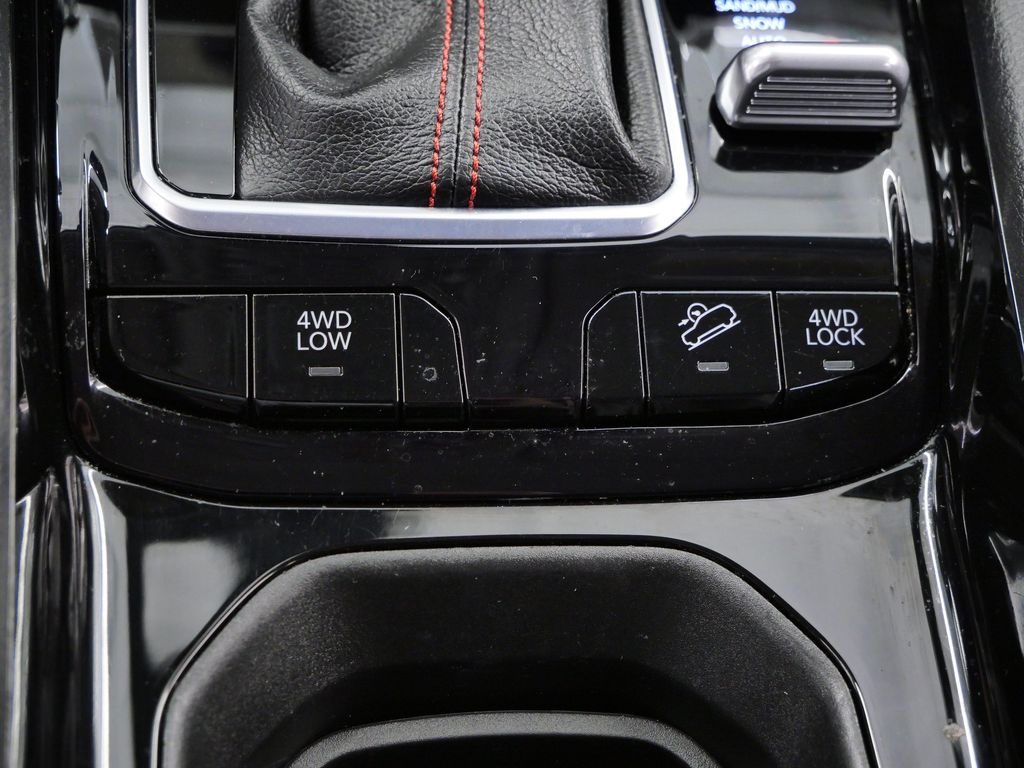 Thumbnail: 2022 Jeep Compass - 23